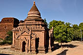 Bagan Myanmar. Minor temples near the Payathonzu. 